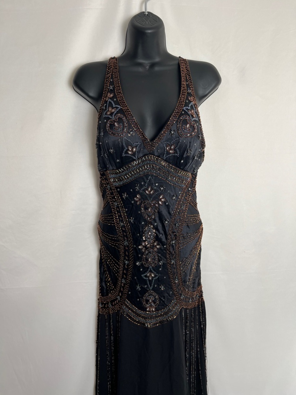 Sue Wong Black Beaded Evening dress with Bronze Accents - Picture 6 of 16